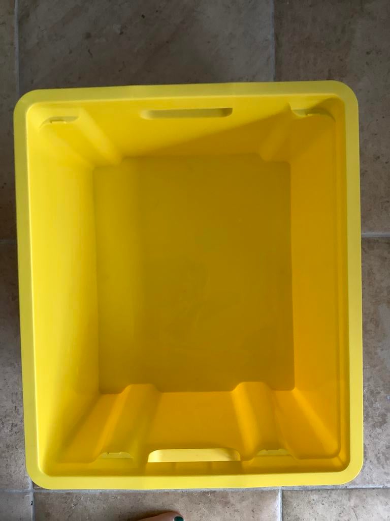 Gele opbergbox - stapelbak - opbergkist, Enlèvement, Comme neuf