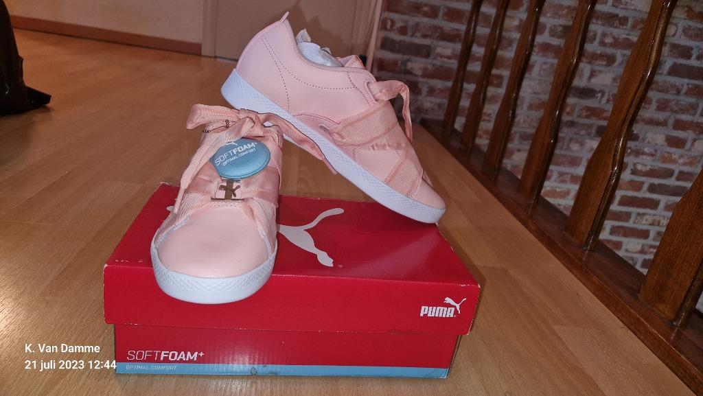 Baskets pour femmes à la mode Puma / rose, Puma, Rose, Sneakers et Baskets, Comme neuf