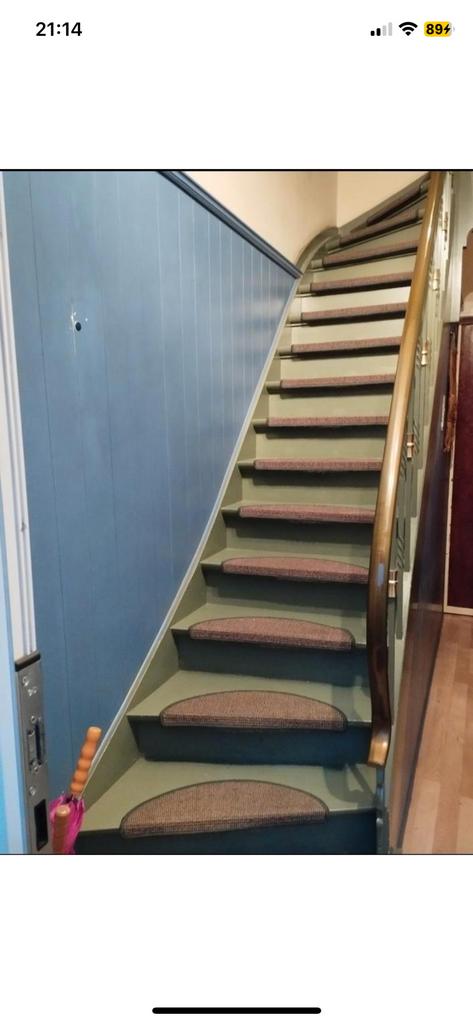 Renovatie , Luchtgommen en Zandstralen van trappen., Ophalen, Zo goed als nieuw