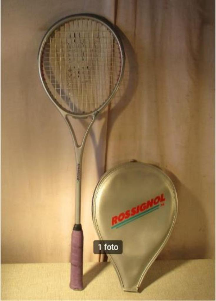 Prima Badmintonracket van Rossignol met beschermhoes, Sport en Fitness, Ophalen of Verzenden, Zo goed als nieuw, Racket(s)