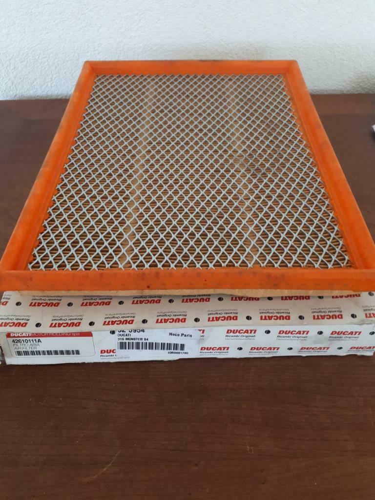 42610111A Ducati air filter 916 ,Monster S4, Motoren, Ophalen of Verzenden, Gebruikt