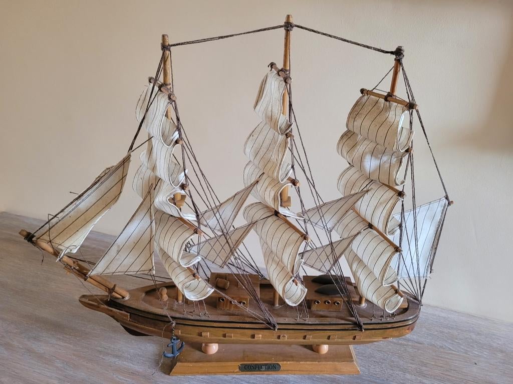 Maquette de bateaux en bois Confection, Hobby & Loisirs créatifs, Modélisme | Bateaux & Navires, Enlèvement, Comme neuf