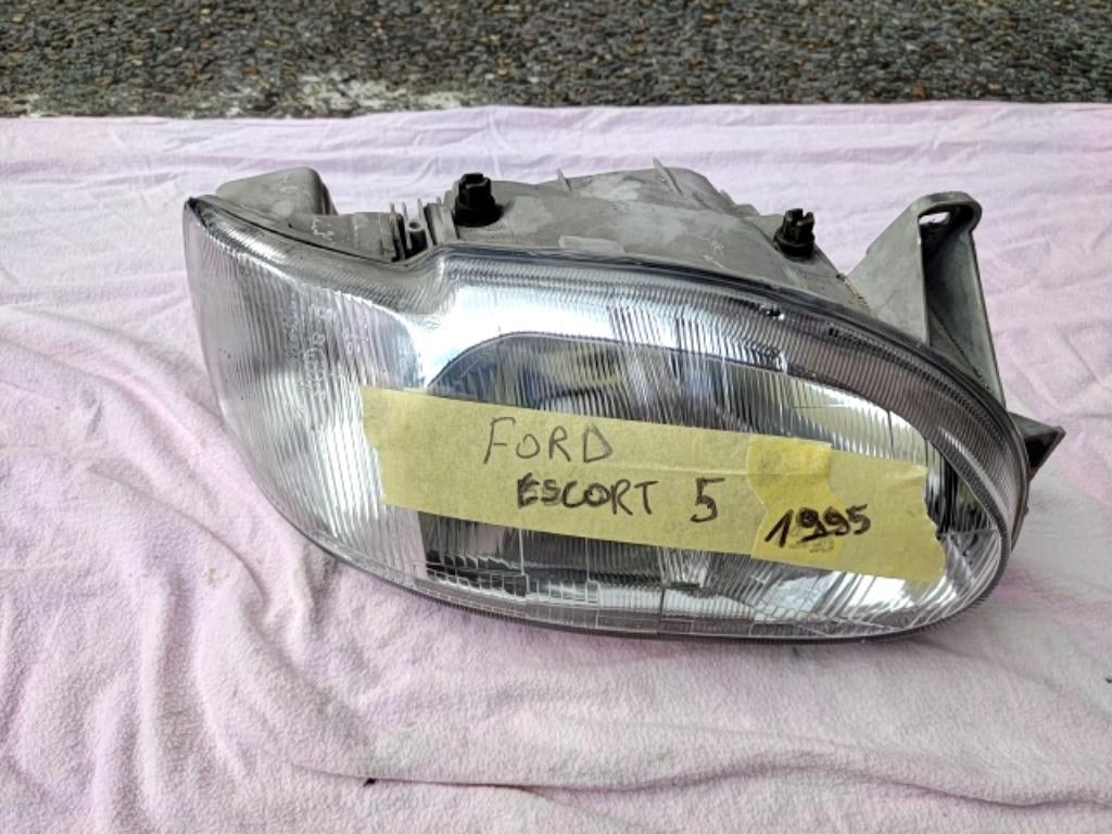 Ford escort koplamp 1995-2002, Auto-onderdelen, Ophalen of Verzenden, Ford