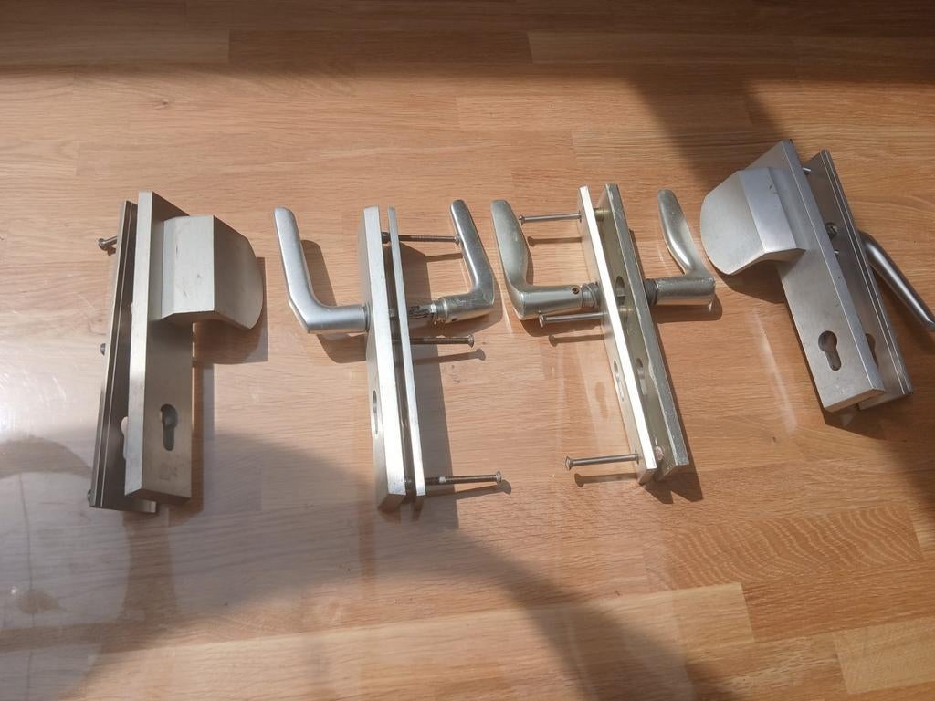 Veiligheidsbeslag 2*en 3*, Ophalen, Gebruikt