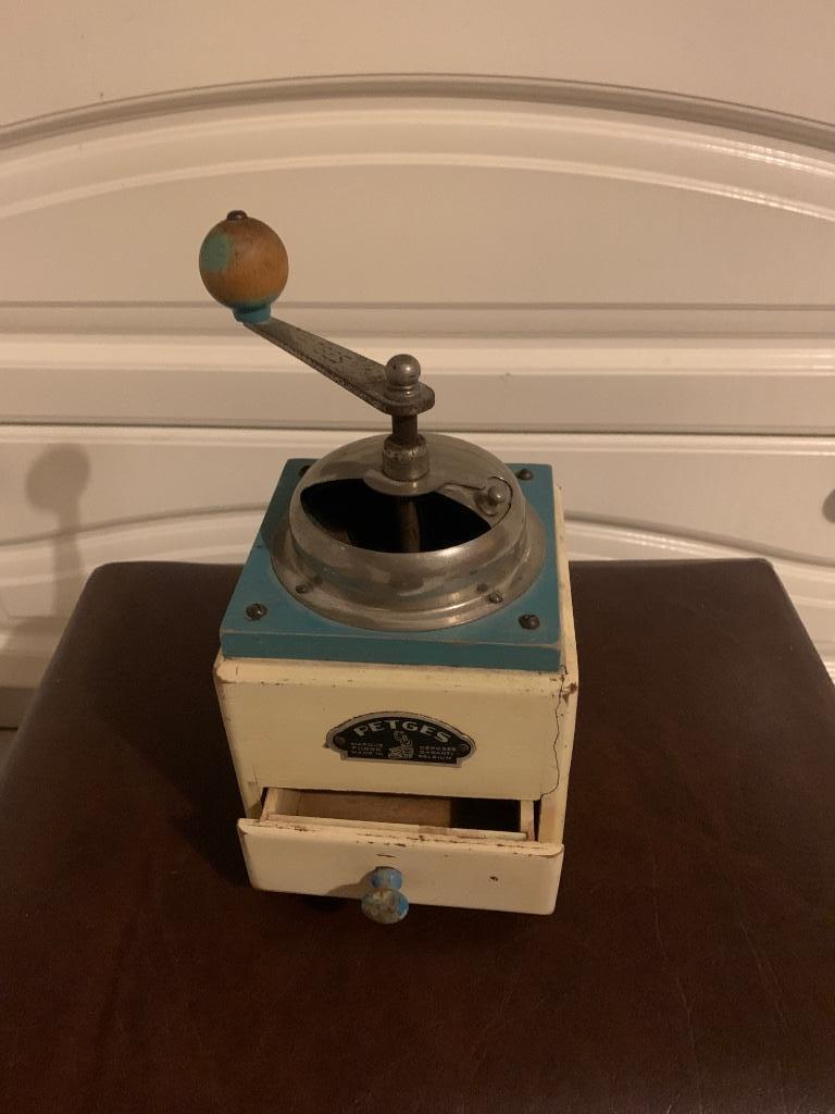 Vintage koffiemolen, Enlèvement