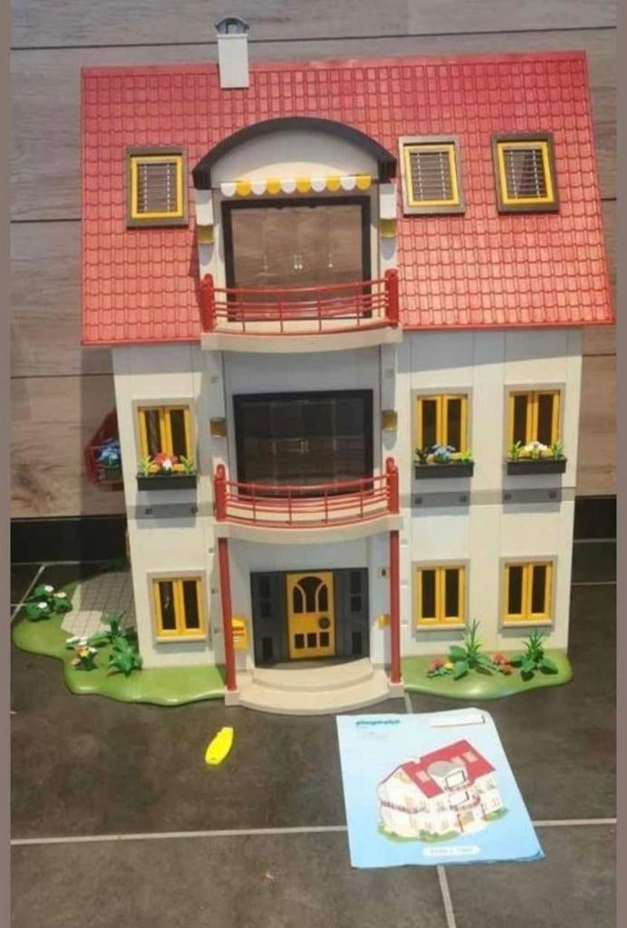 Maison Playmobil + annexes + mobilier + personnages, Enlèvement ou Envoi, Utilisé