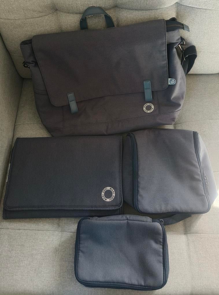 maxi Cosi graphite modern travel bag luiertas complete set, Ophalen of Verzenden, Zo goed als nieuw, Schoudertas