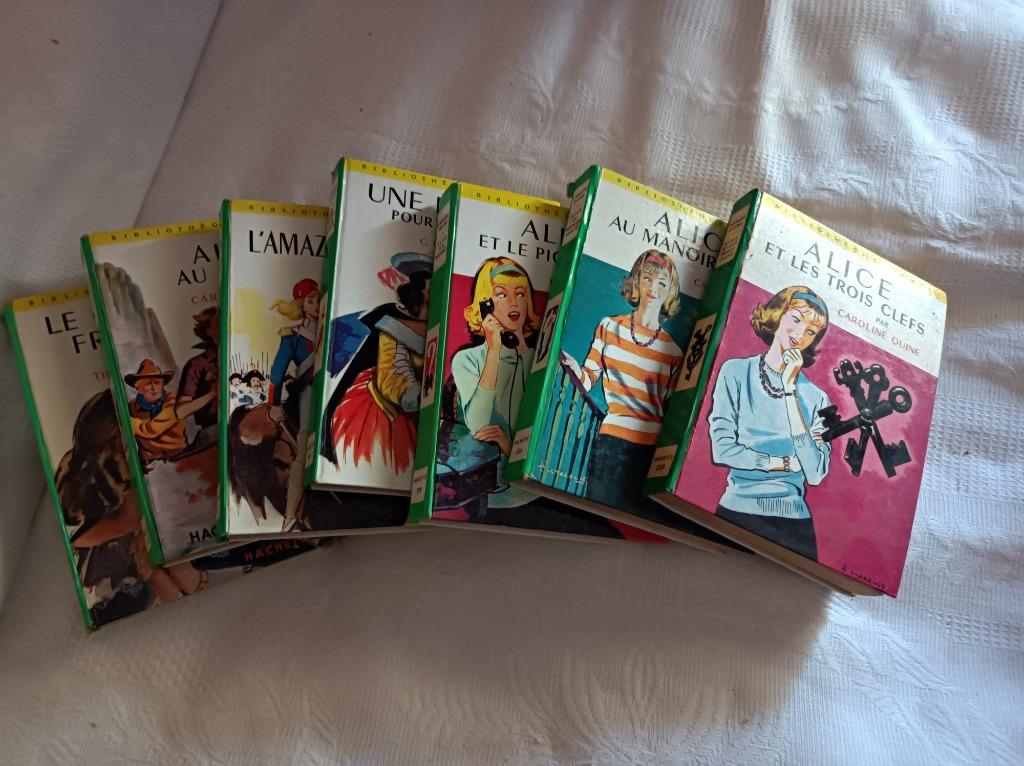 Anciens livres pour jeune fille, Ophalen, Zo goed als nieuw, Fictie