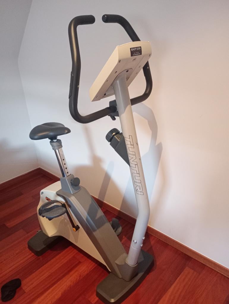 Hometrainer Tunturi, Sport en Fitness, Fitnessapparatuur, Ophalen, Zo goed als nieuw, Benen, Hometrainer