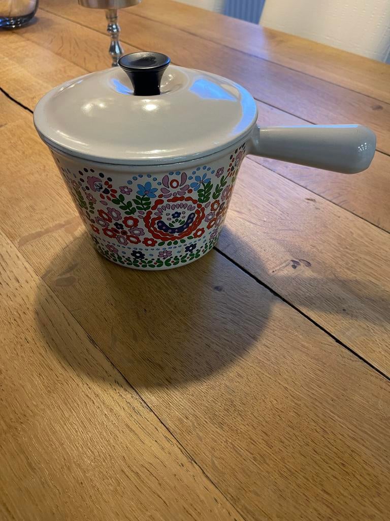 Caquelon le creuset, Huis en Inrichting, Keuken | Potten en Pannen, Ophalen, Zo goed als nieuw, Gietijzer, Pot, Bus of Blik