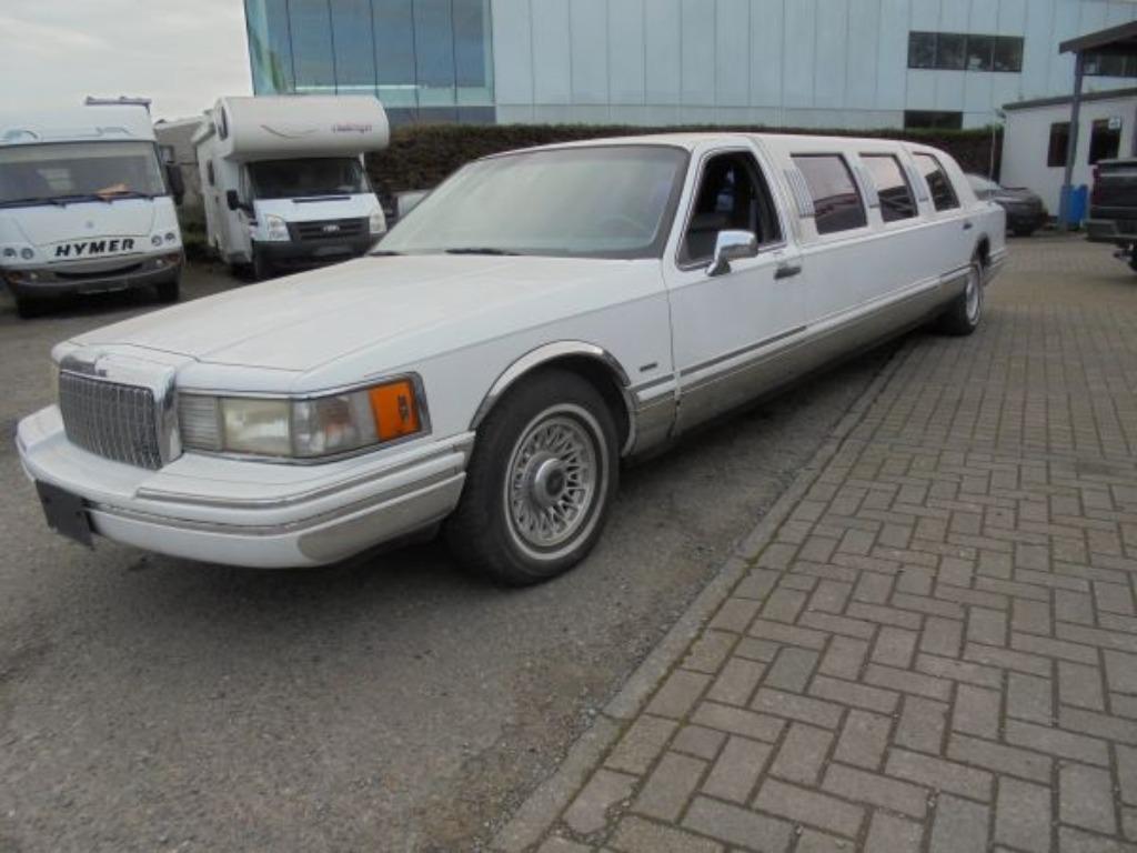Lincoln Town Car-BJ 1993, foto 3