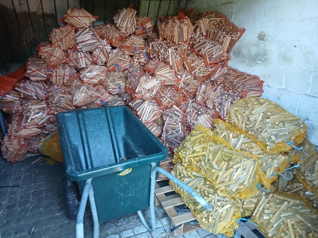 Bois d'allumage, Moins de 3 m³, Enlèvement ou Envoi, Autres essences de bois, Bûches