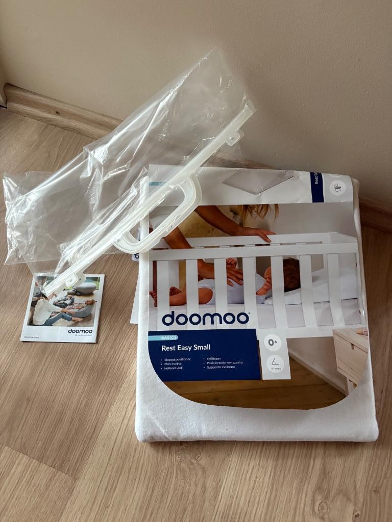 Doomoo easy rest small - hellend kussen baby - reflux, Kinderen en Baby's, Babywiegjes en Ledikanten, Zo goed als nieuw, Overige typen