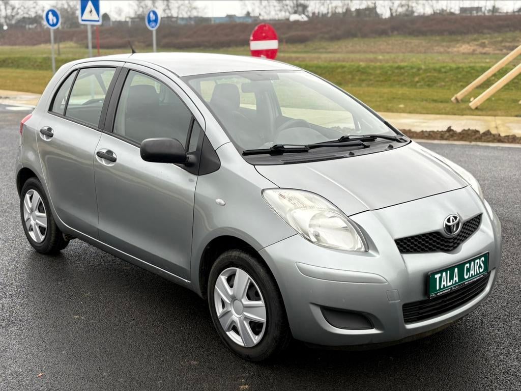 Toyota Yaris 1.0 VVT-I, Argent ou Gris, Achat, 998 cm³, Entreprise