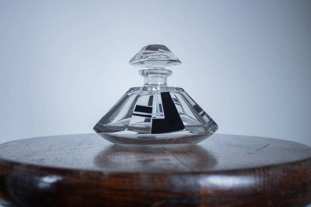 Boheme Karl Palda Octagonal Decanter, Art Deco Karaf, Antiek en Kunst, Ophalen of Verzenden