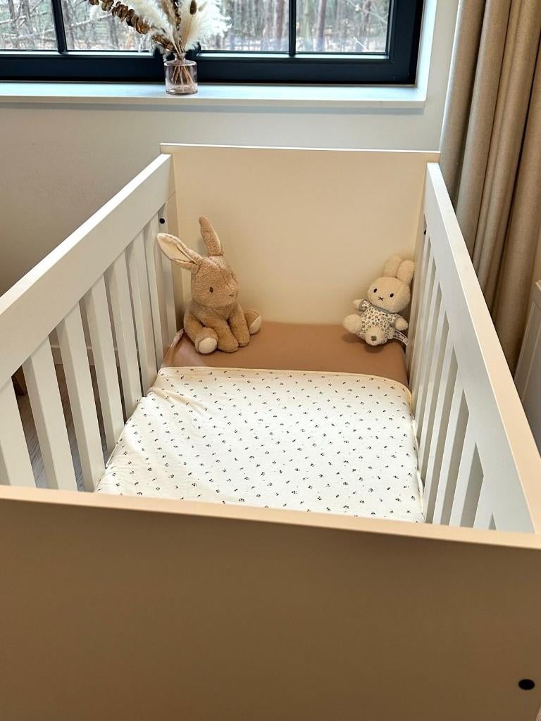 Ledikant - babybed - spijlenbed, Enlèvement, Comme neuf, Sommier à lattes