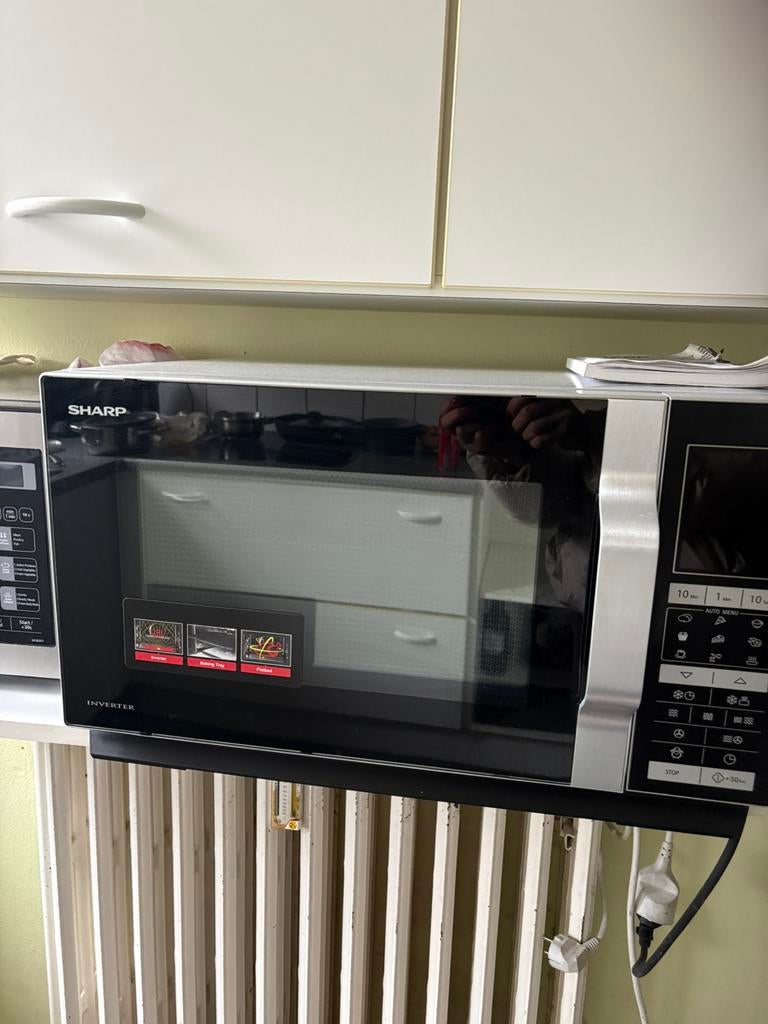 Combi- magnetron met grill en convectie SHARP, Ophalen, Grill