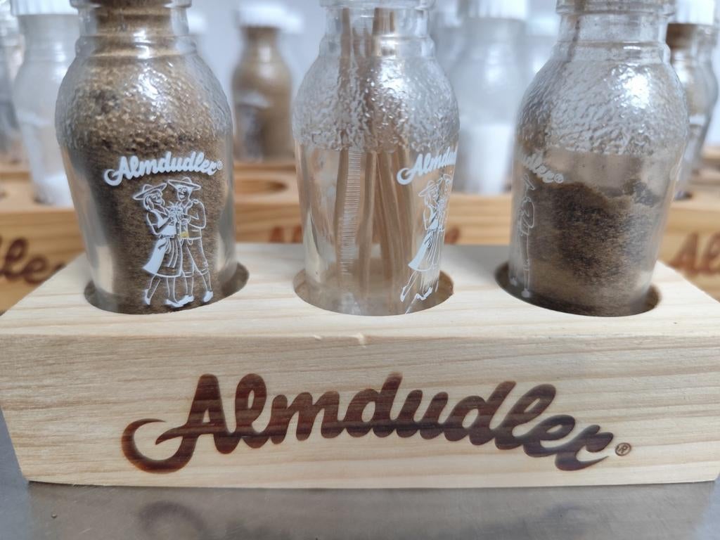 Almdudler: glazen tafel-potjes. Voor p en z tandenstokers., Ophalen, Gebruikt