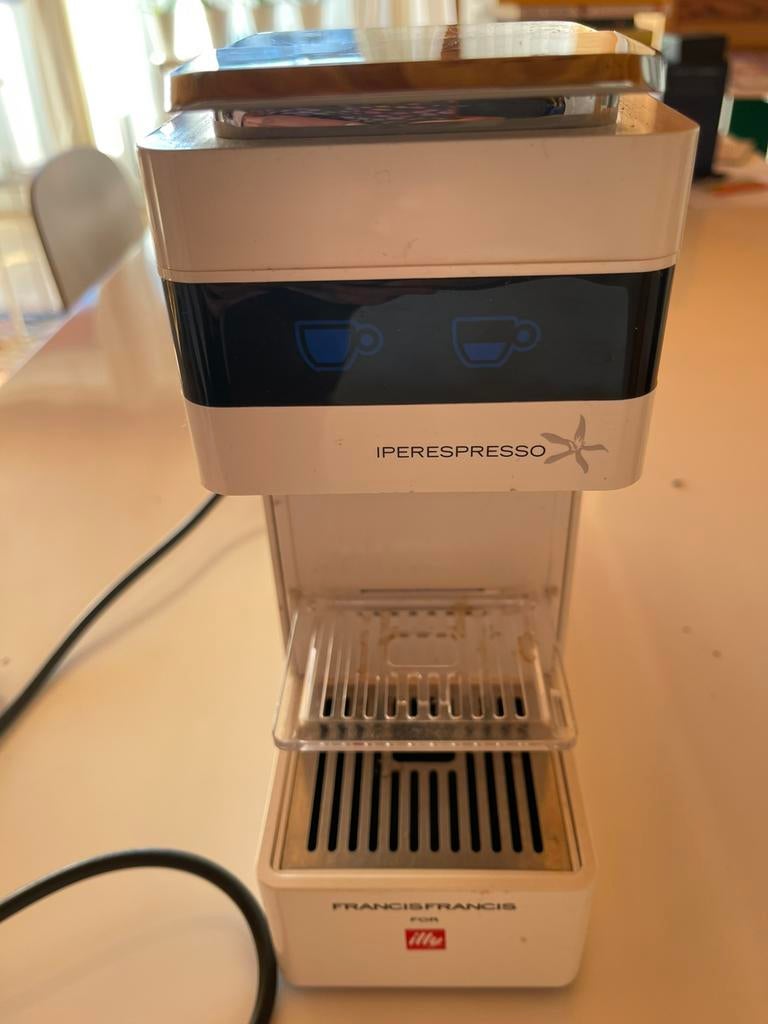 Iperespresso, Machine à espresso, Réservoir d'eau amovible, Dosettes et capsules de café, 1 tasse