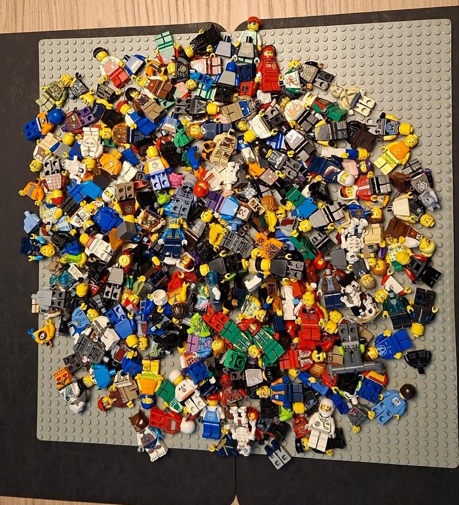 Groot Lot (Bulk)  Lego MiniFigures +- 750gram, Kinderen en Baby's, Speelgoed | Duplo en Lego, Ophalen of Verzenden, Lego