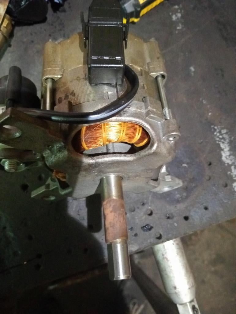 Moteur pour brûleur elco ancien modèle, Enlèvement
