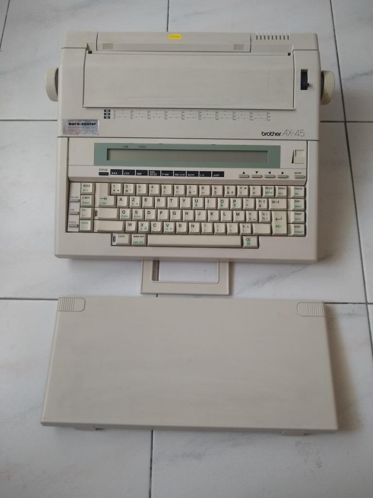 Elektronische typemachine met tekstverwerker - Brother AX-45, Ophalen, Niet werkend