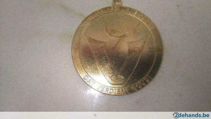 Medaille : vrijwilliger-, Verzamelen, Sportartikelen en Voetbal, Ophalen of Verzenden, Zo goed als nieuw, Overige typen