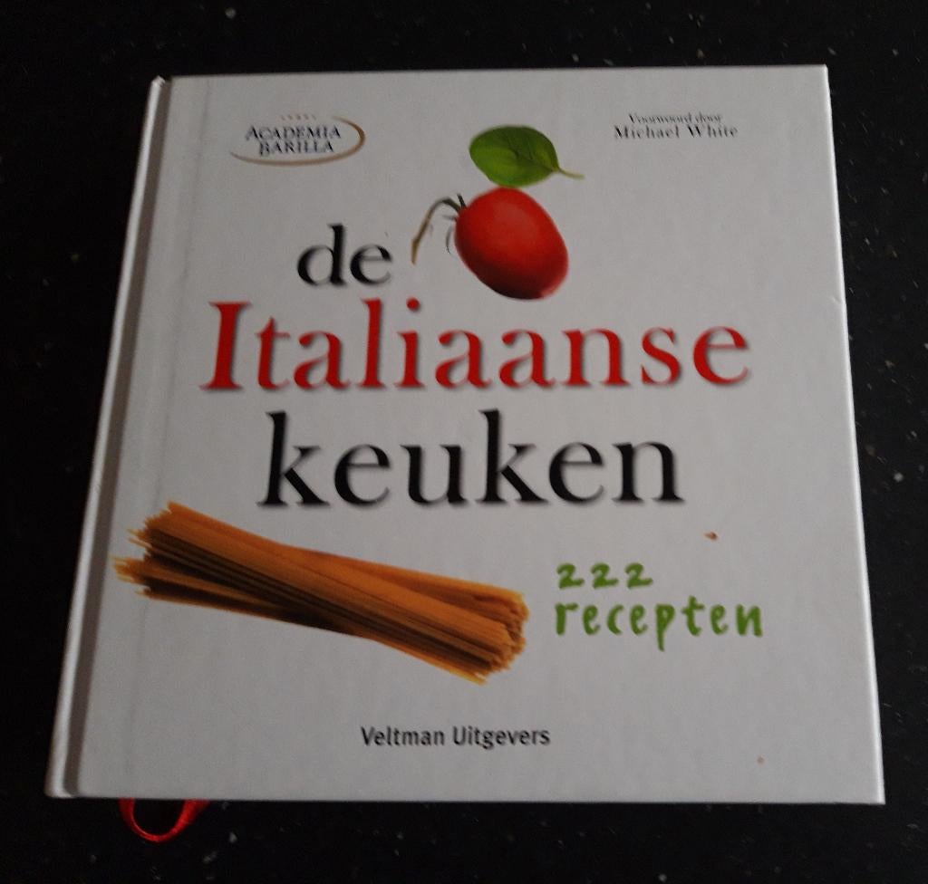 Boek Italiaanse keuken, Ophalen of Verzenden, Zo goed als nieuw