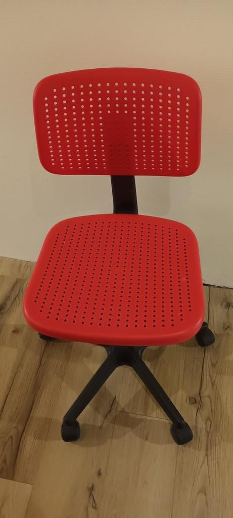 Ikea chaise de bureau Alrik, Maison & Meubles, Chaises de bureau, Enlèvement, Comme neuf, Rouge, Chaise de bureau