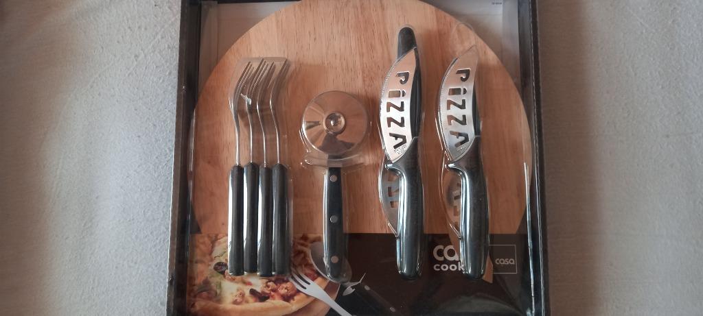 nieuw 10-delig pizzaset voor 4pers., Huis en Inrichting, Overige materialen, Nieuw, Ophalen of Verzenden, Overige stijlen