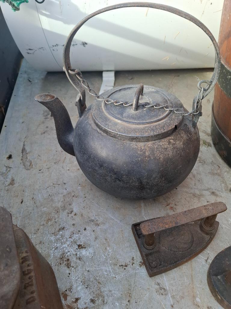 ancienne bouloir en fonde, Enlèvement