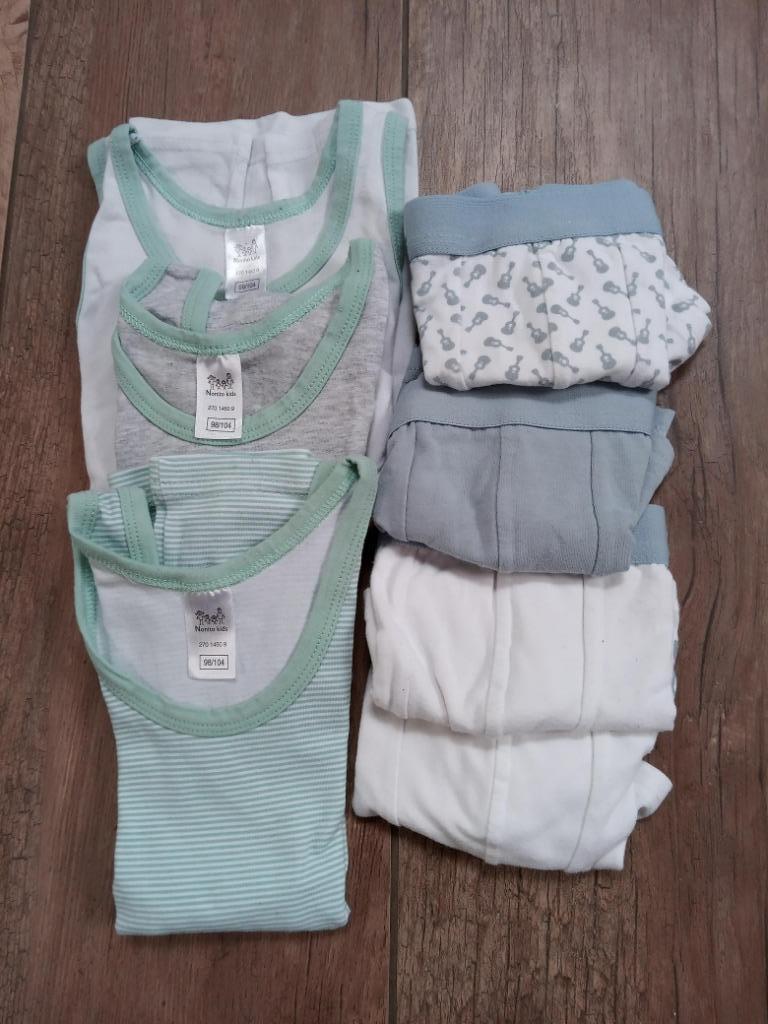 onderhemdjes en boxershorts jongens 98-104, Garçon, Enlèvement ou Envoi, Comme neuf, Vêtements de nuit ou Sous-vêtements