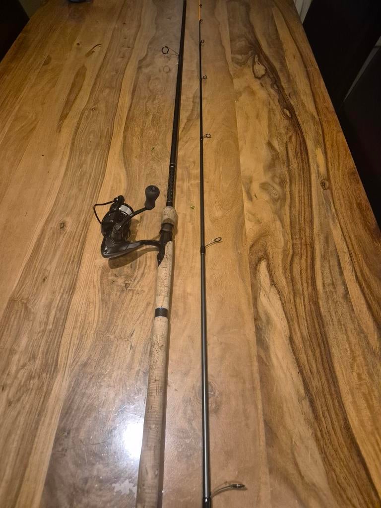 Spin hengel pezon mitchel 3m Cw 7/30gr okuma caymar molen, Watersport en Boten, Ophalen, Molen
