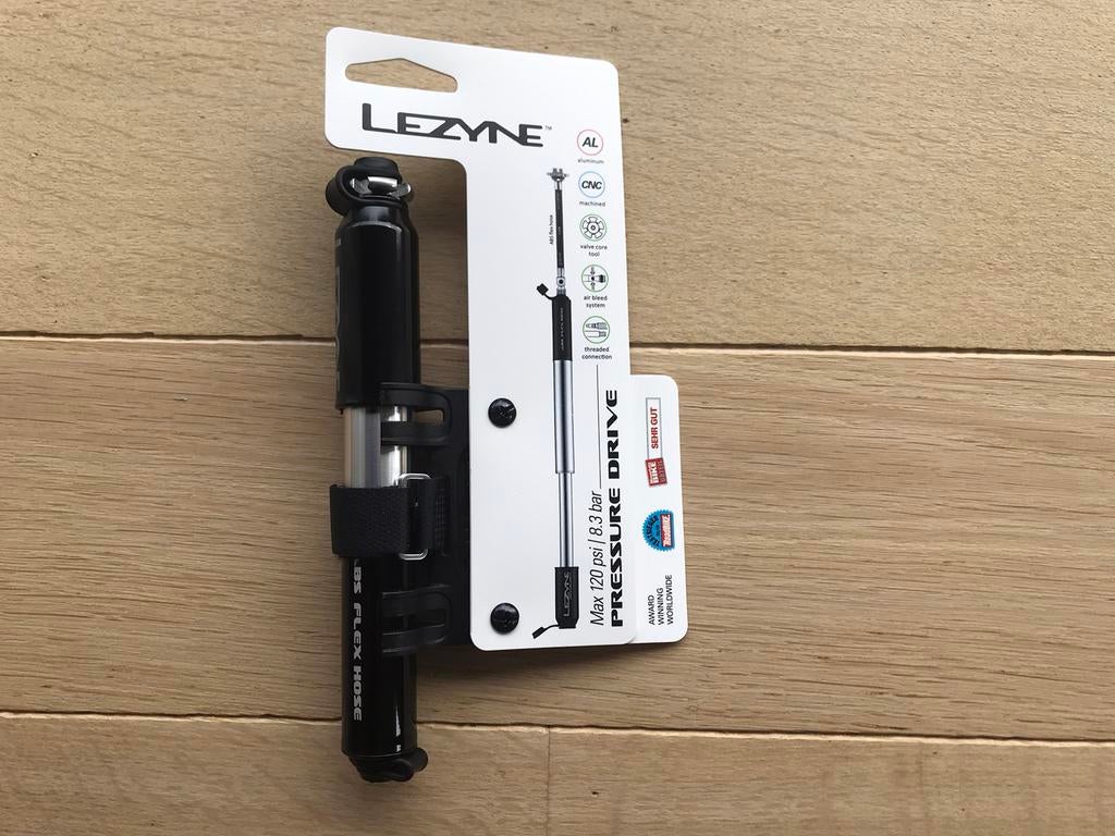 Mini fietspomp LEZYNE, Ophalen, Nieuw