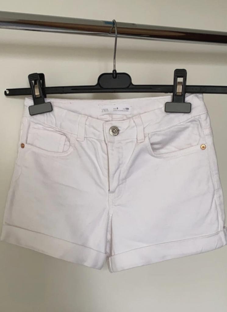 Short en jean blanc de Zara en taille 134, Enfants & Bébés, Vêtements enfant | Taille 134, Utilisé, Fille, Pantalon, Enlèvement ou Envoi