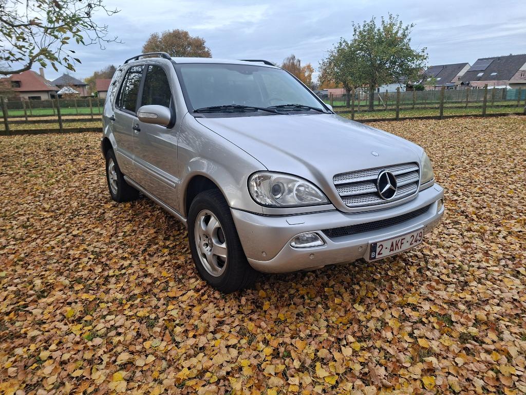 Mercedes ML 270 CDI, Auto's, Mercedes-Benz, Particulier, M-Klasse, 360° camera, 4x4, ABS, Achteruitrijcamera, Airbags, Airconditioning