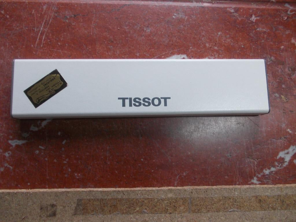 TISSOT WOODWATCH WOOD W 150 WERKT PERFECT, Handtassen en Accessoires, Horloges | Dames, Overige merken, Overige materialen, Leer