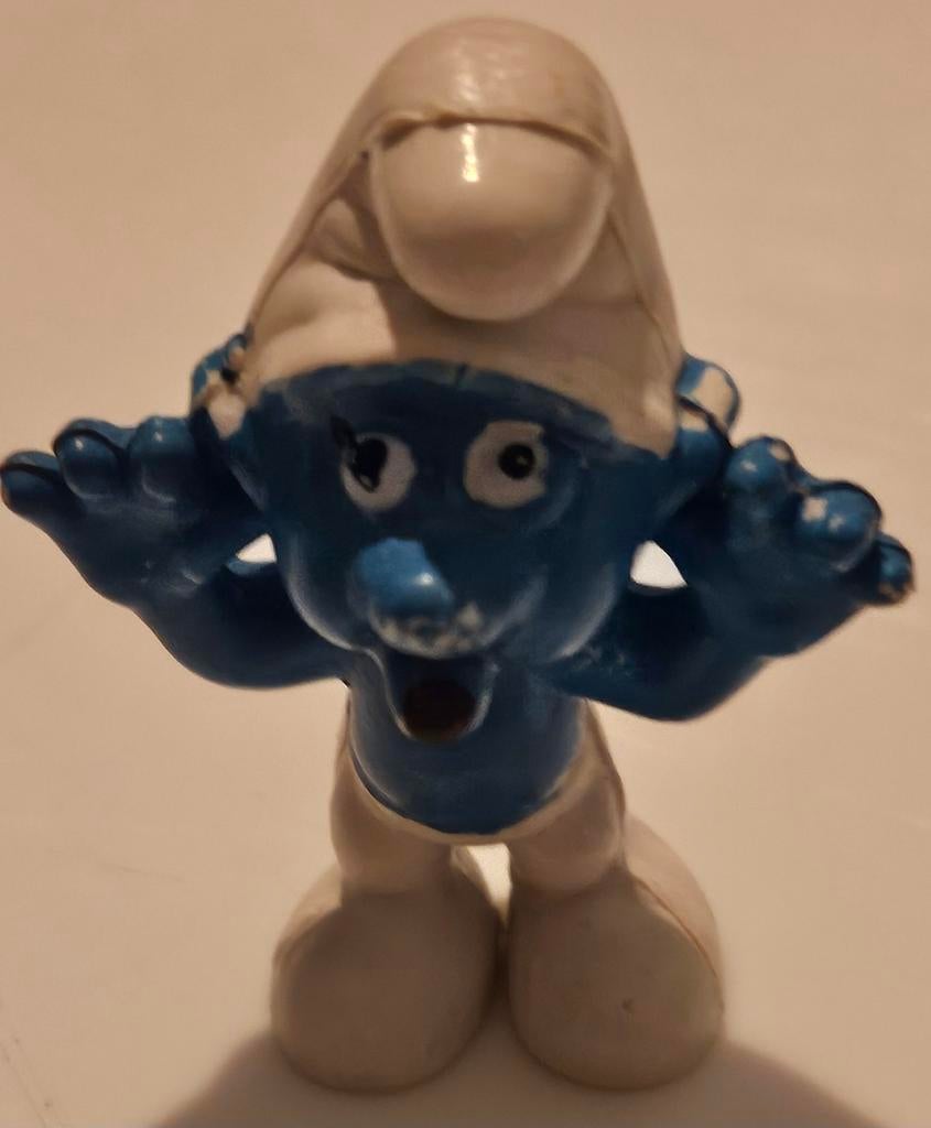 Schtroumpf Schleich lolsmurf de 1973
C'est une Schl, Enlèvement ou Envoi, Schtroumpf Farceur