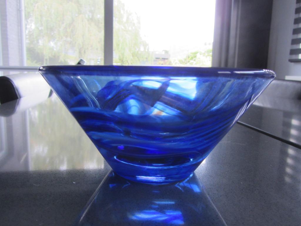 Schaal Kosta Boda (blauw), Huis en Inrichting, Ophalen, Schaal, Overige vormen, Glas