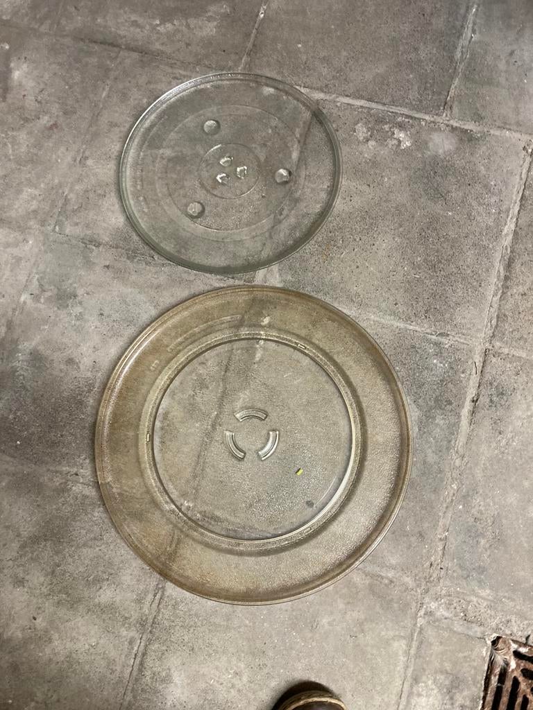Plateaux de micro onde 40cm 31,5cm, Electroménager, Moins de 45 cm, Enlèvement, Utilisé, À Poser