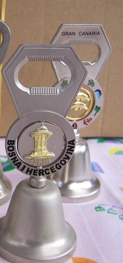handbel/flesopener, Ophalen of Verzenden, Zo goed als nieuw