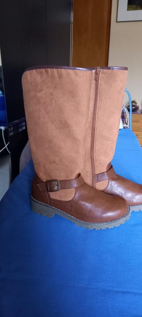 Bottes fourrées.  37, Enlèvement, Comme neuf, Brun