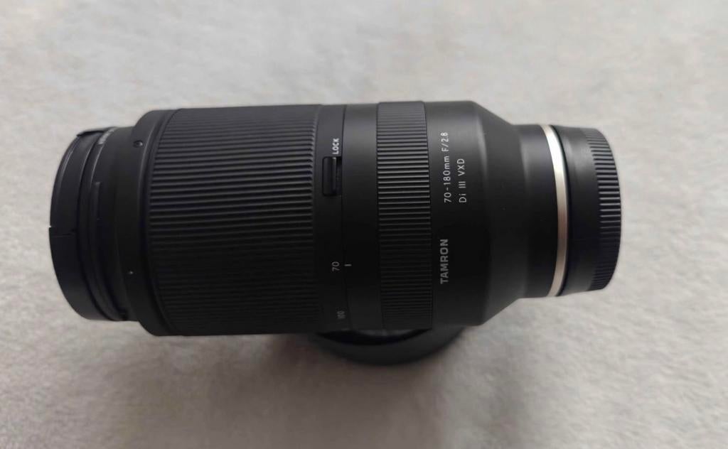 Tamron 70-180 fe, TV, Hi-fi & Vidéo, Enlèvement ou Envoi, Comme neuf