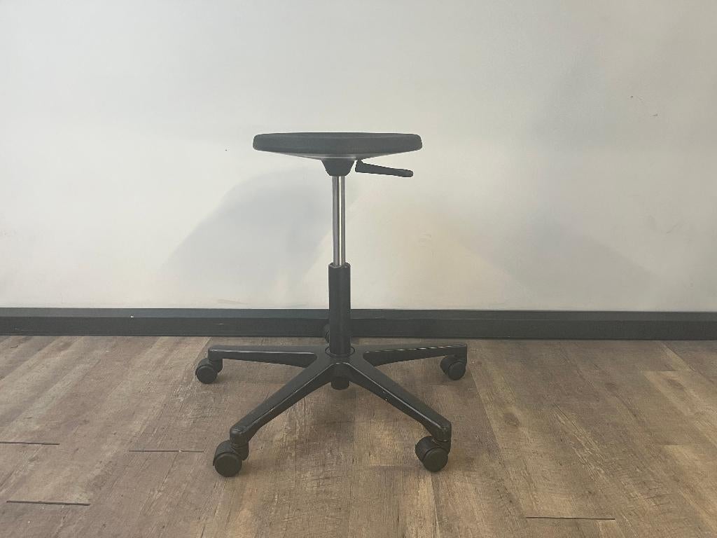 Werkplaats kruk (Zwart), Ophalen, In hoogte verstelbaar