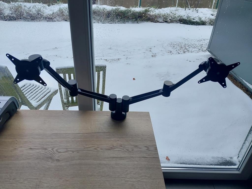 Dadaflex dual monitorarm, Computers en Software, Ophalen, Zo goed als nieuw