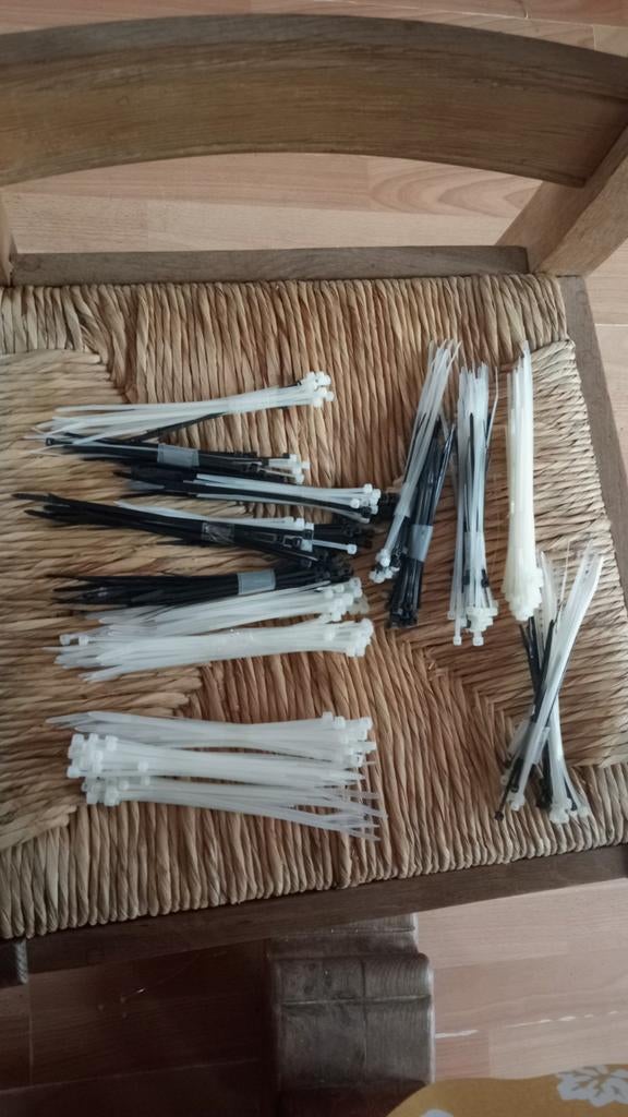 Kabelbinders, Ophalen of Verzenden, Zo goed als nieuw