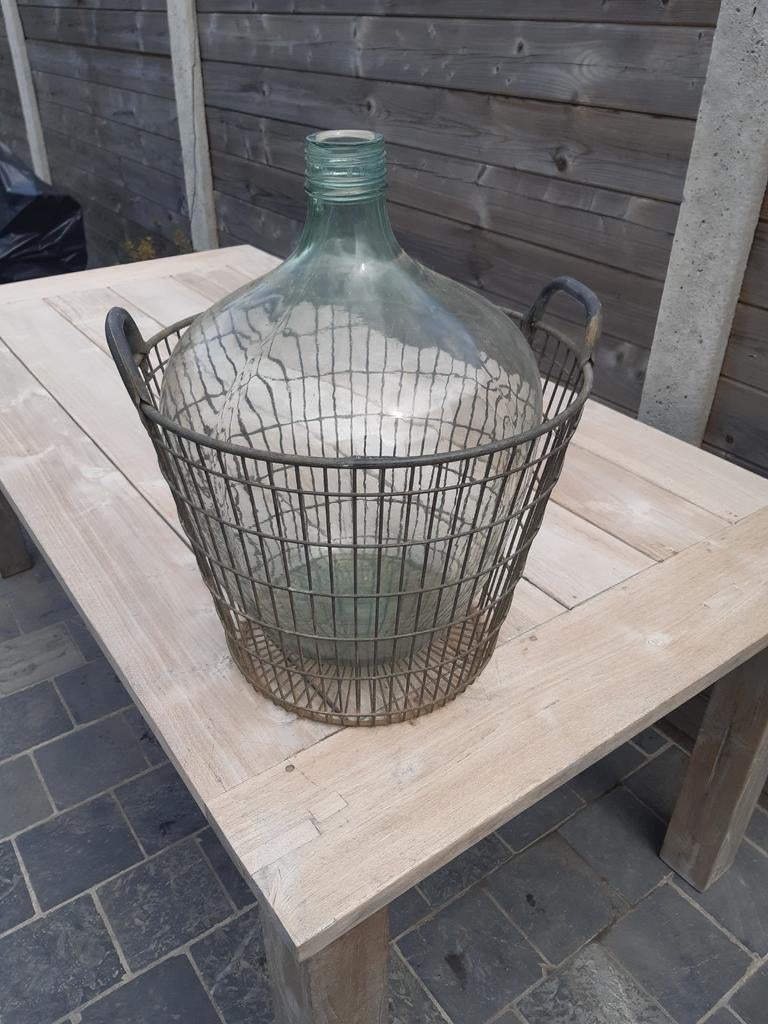 Dame Jeanne met mand in ijzer in perfecte staat, Tuin en Terras, Ophalen, Zo goed als nieuw