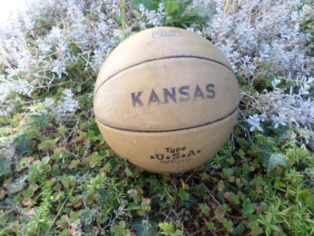 Kansas Type USA officieel NEOTOP basketbal gevoerd met nylon, Ophalen of Verzenden, Gebruikt, Bal