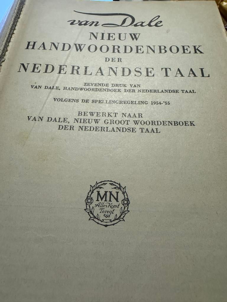 Oud woordenboek dikke van dale, Ophalen, Gelezen, Van Dale, Nederlands