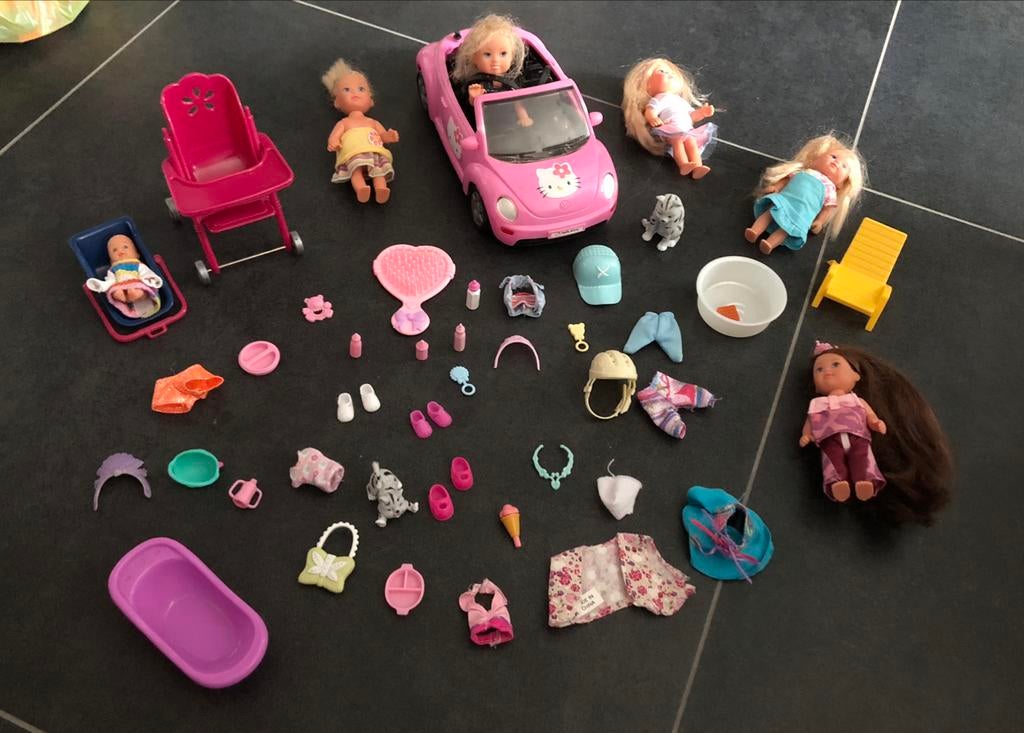 Pakket barbies 44 delig, Ophalen of Verzenden